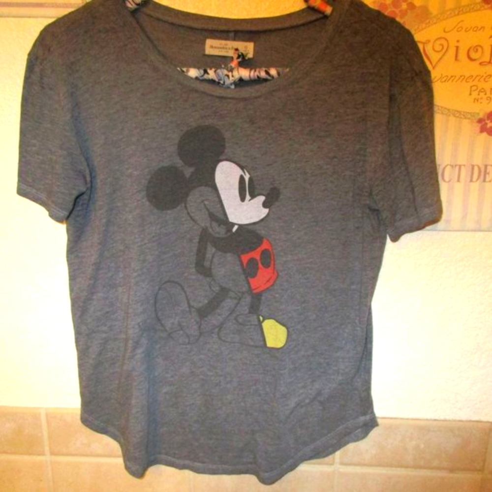 Abercrombie & Fitch Mickey Mouse T Shirt Size XS